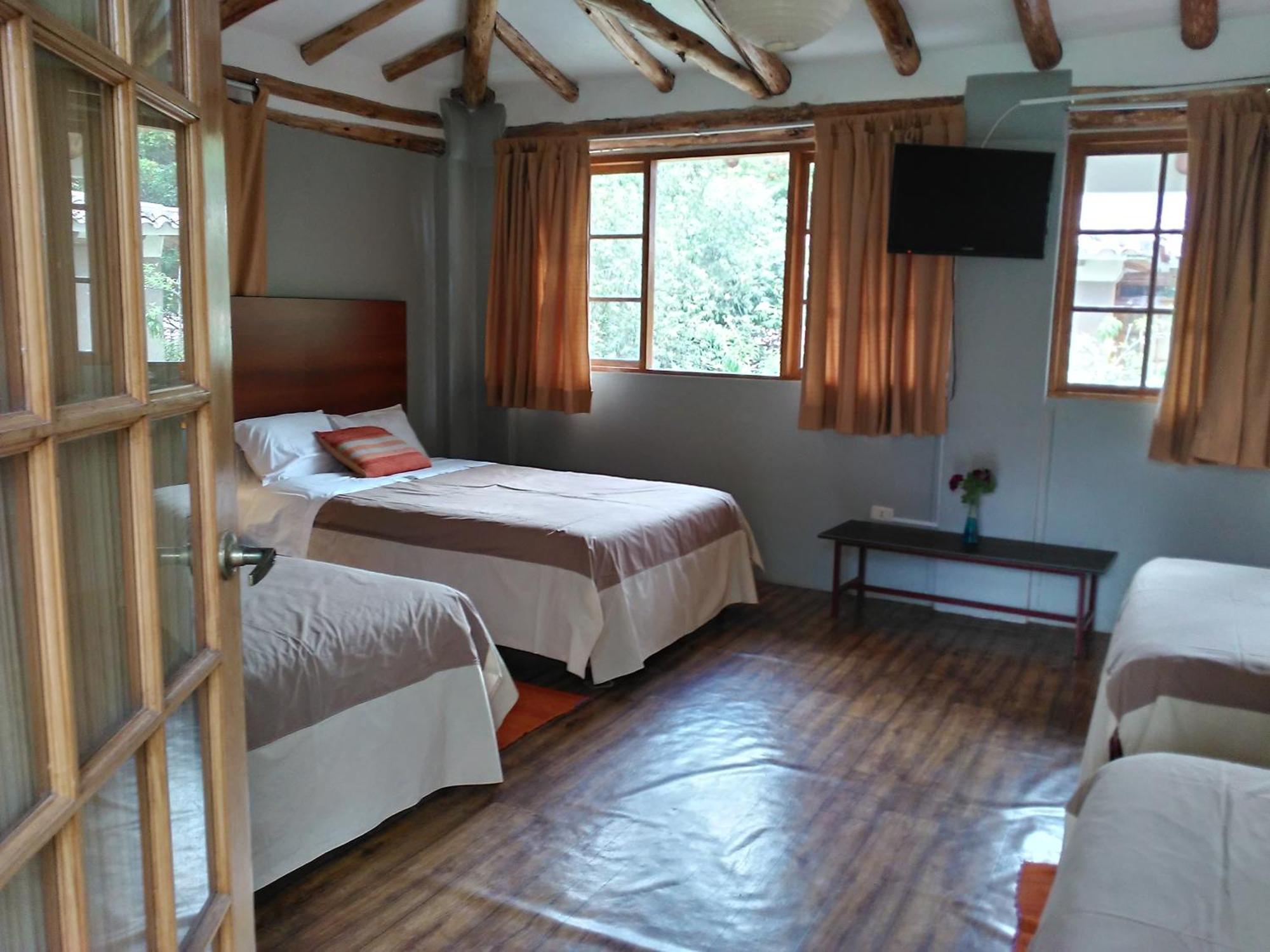 Hotel Pisonay Pueblo Urubamba Buitenkant foto