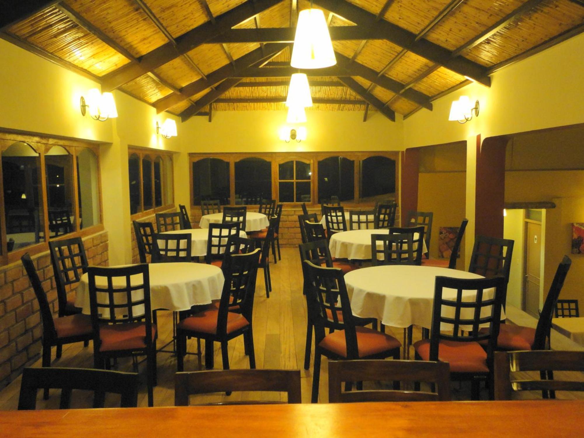 Hotel Pisonay Pueblo Urubamba Buitenkant foto
