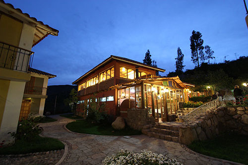 Hotel Pisonay Pueblo Urubamba Buitenkant foto